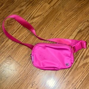 Lululemon belt bag